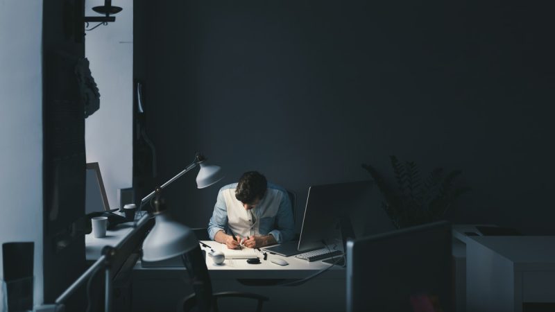 A hustle culture jelensége és a túlhajszoltság rejtett ára